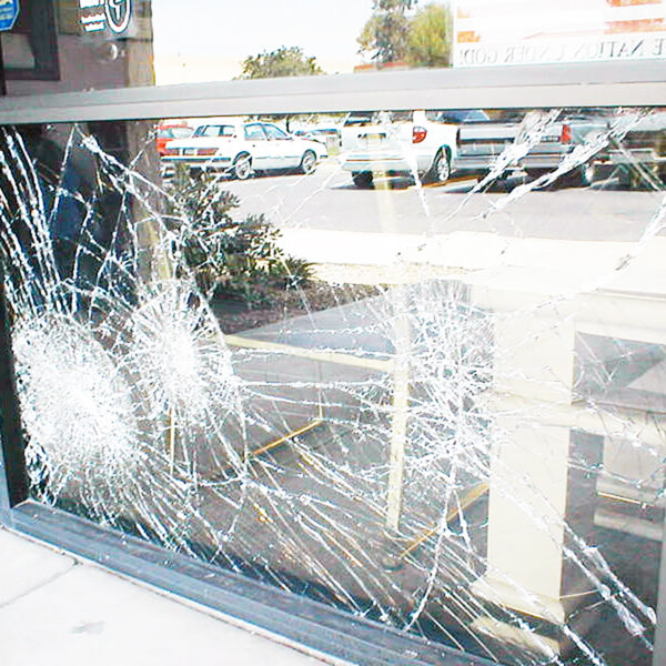 broneplenka-na-okna-20 broneplenka-na-okna-20